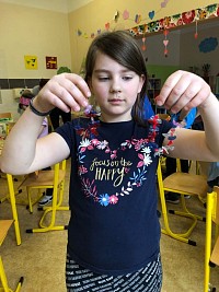 ŠD - Výroba šperků z PET láhví  2.část - obrázek číslo: 20