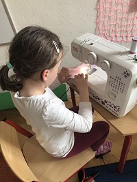 Kroužek šití - Evička, Světlanka, Anička - obrázek číslo: 5