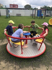 ŠD - Výlet do Radostic na zmrzlinu - obrázek číslo: 4