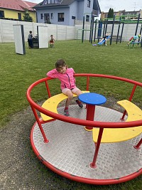 ŠD - výlet do Radostic na hřiště a zmrzlinu - obrázek číslo: 5